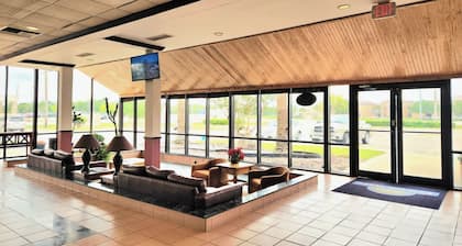 Days Inn by Wyndham Bay City