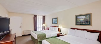 Days Inn by Wyndham Bay City