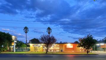 Fachada de la propiedad