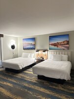 Habitación, 2 camas de matrimonio, accesible para personas con discapacidad, no fumadores | Ropa de cama de alta calidad y escritorio