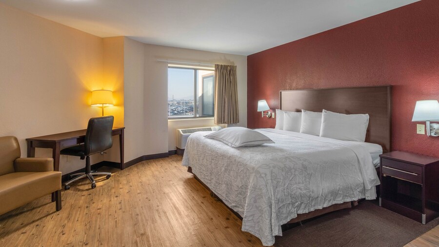 Red Roof Inn PLUS+ El Paso East