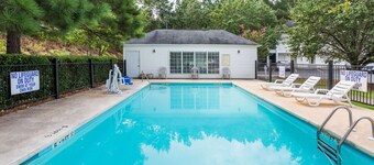 Baymont by Wyndham Greenwood