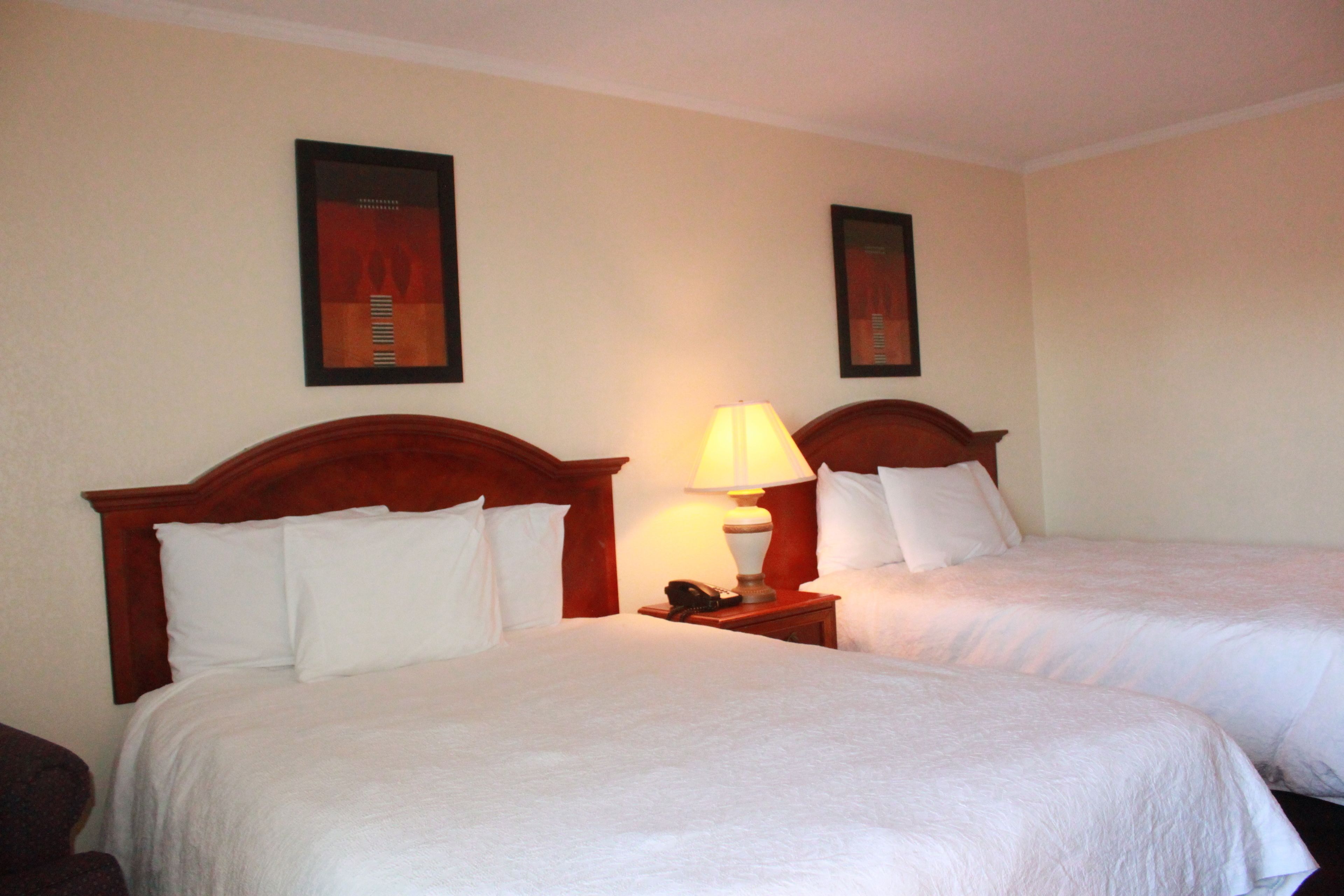 Quarto standard, 2 camas de casal, para não fumantes (Interior) | Escrivaninha, Wi-Fi de cortesia