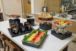 Ferdiglaget frokost hver dag (mot et tillegg)