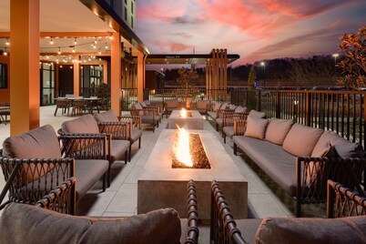Hilton Garden Inn Knoxville Papermill Drive