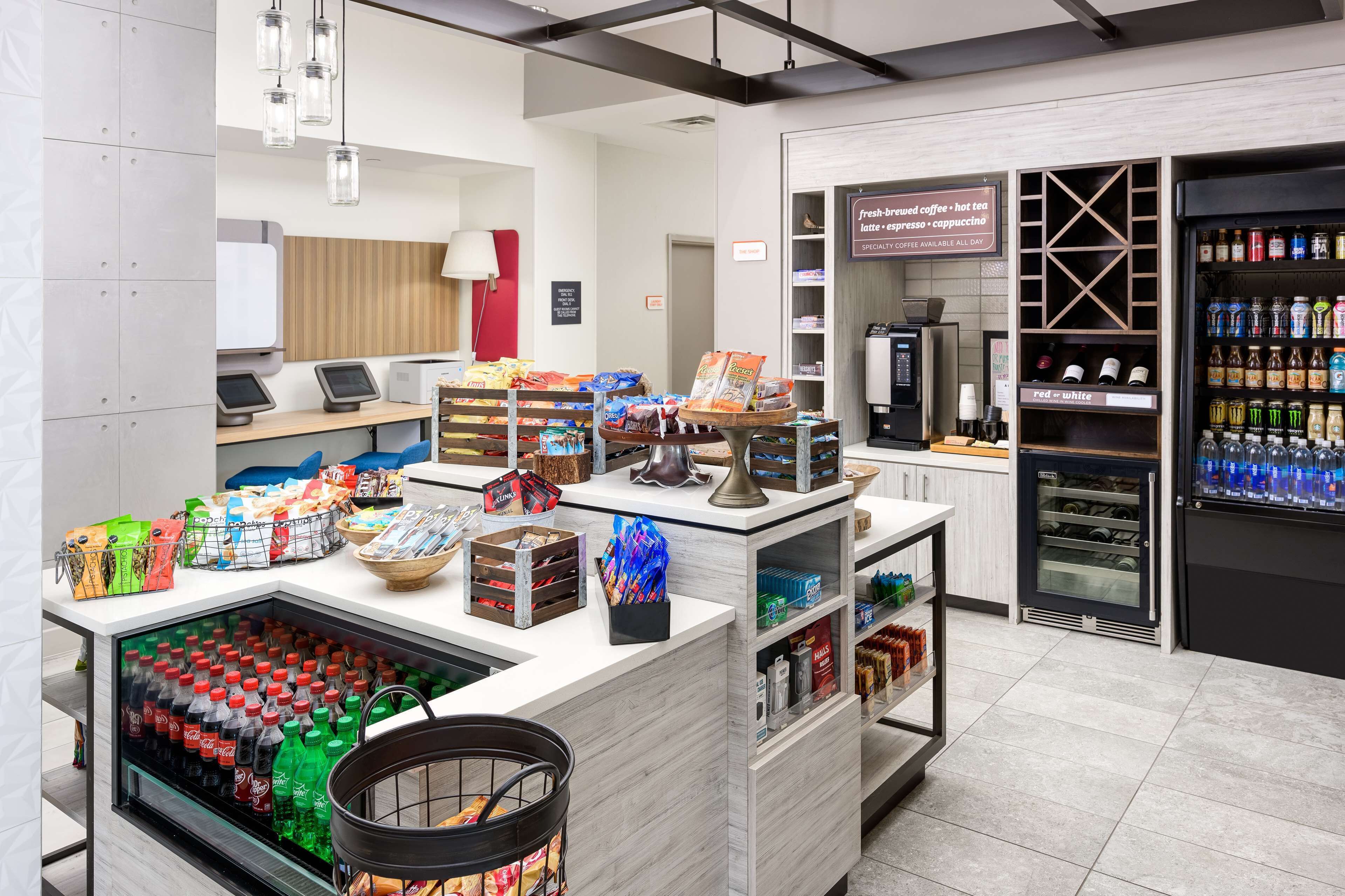 Photo - Hilton Garden Inn Knoxville Papermill Drive, Tn