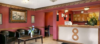 Super 8 by Wyndham New Castle