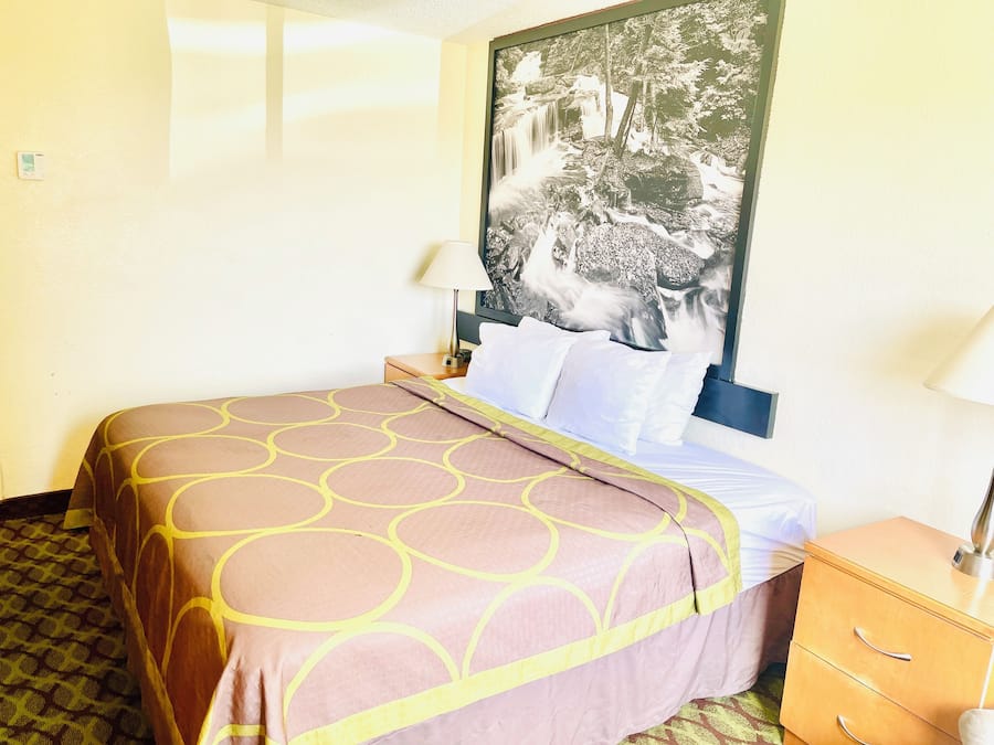 Desk, blackout drapes, iron/ironing board, free cribs/infant beds