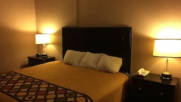 Studio Suite, 1 King Bed, Smoking