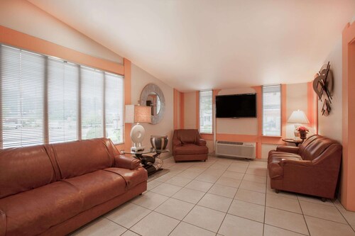 Knights Inn Greensburg