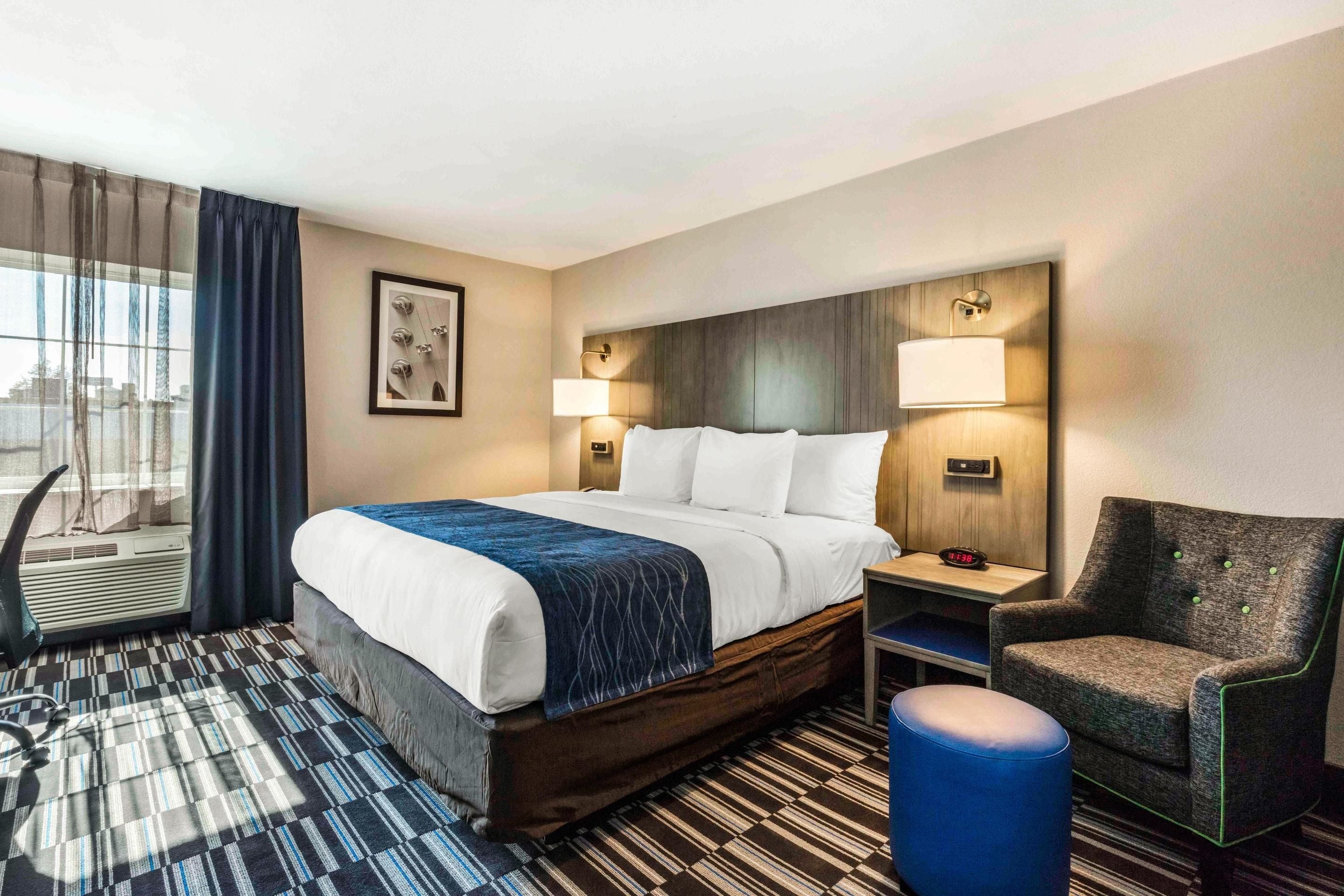 suite king non smoking sofabed | pillow-top beds, desk, blackout curtains, iron/ironing board