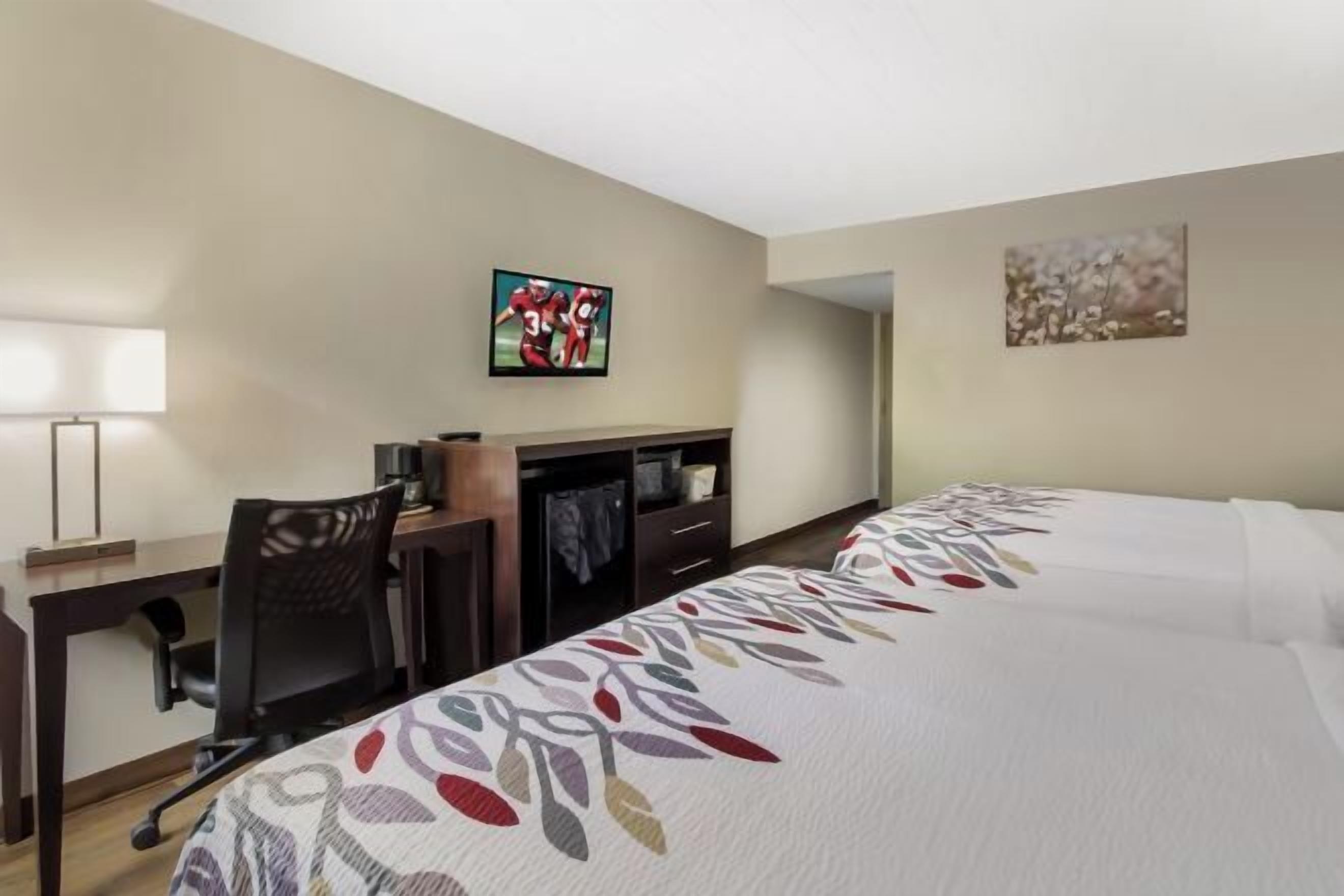 Desk, blackout drapes, free WiFi, bed sheets