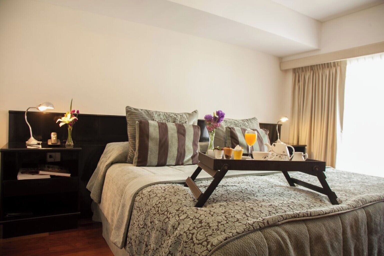 Premier Suite Superior | 1 habitación, ropa de cama de alta calidad y camas con pillow-top 