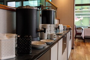 Free daily buffet breakfast