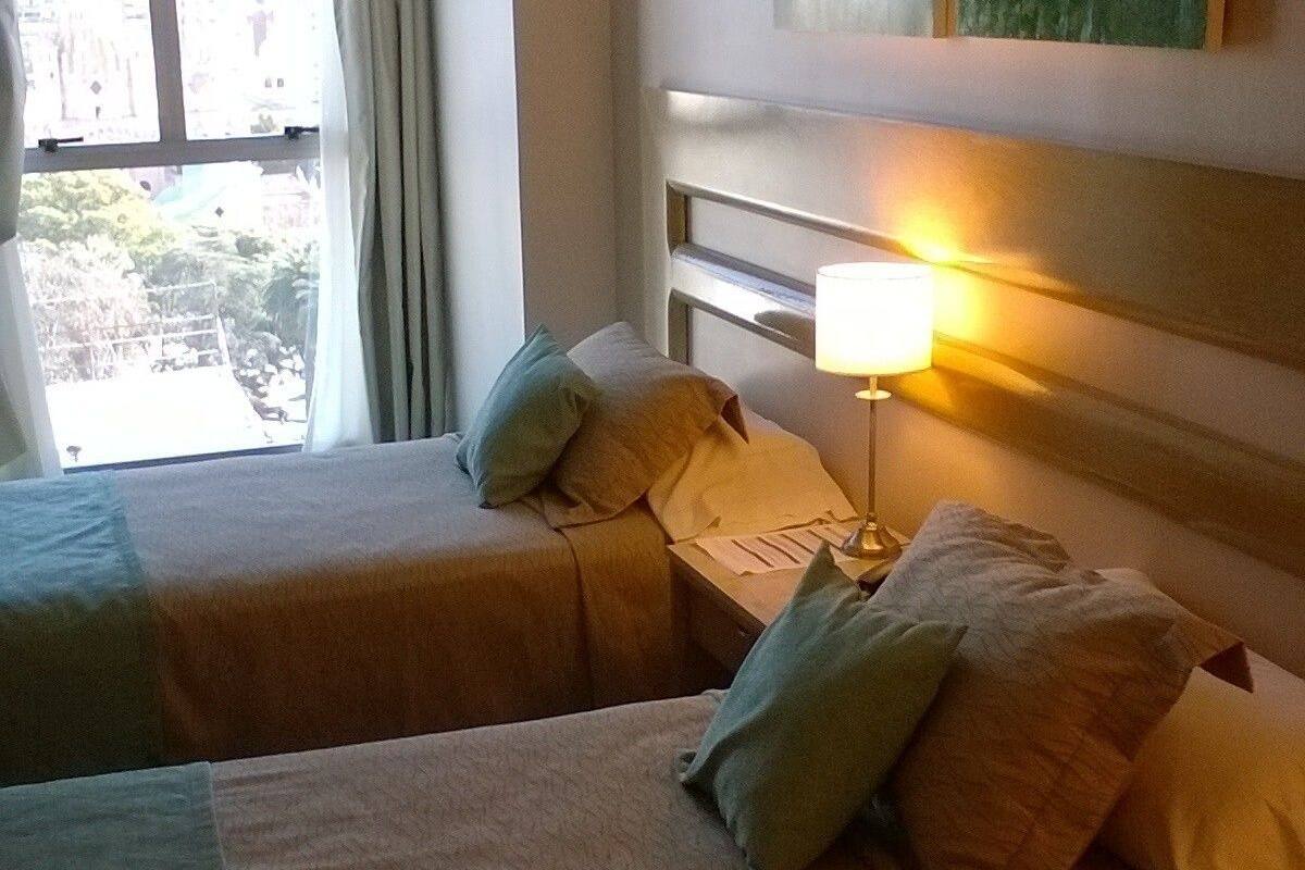 Superior Twin Room | Minibar, in-room safe, desk, blackout drapes