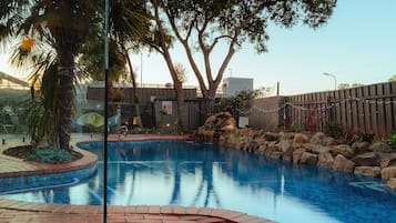 Udendørs pool