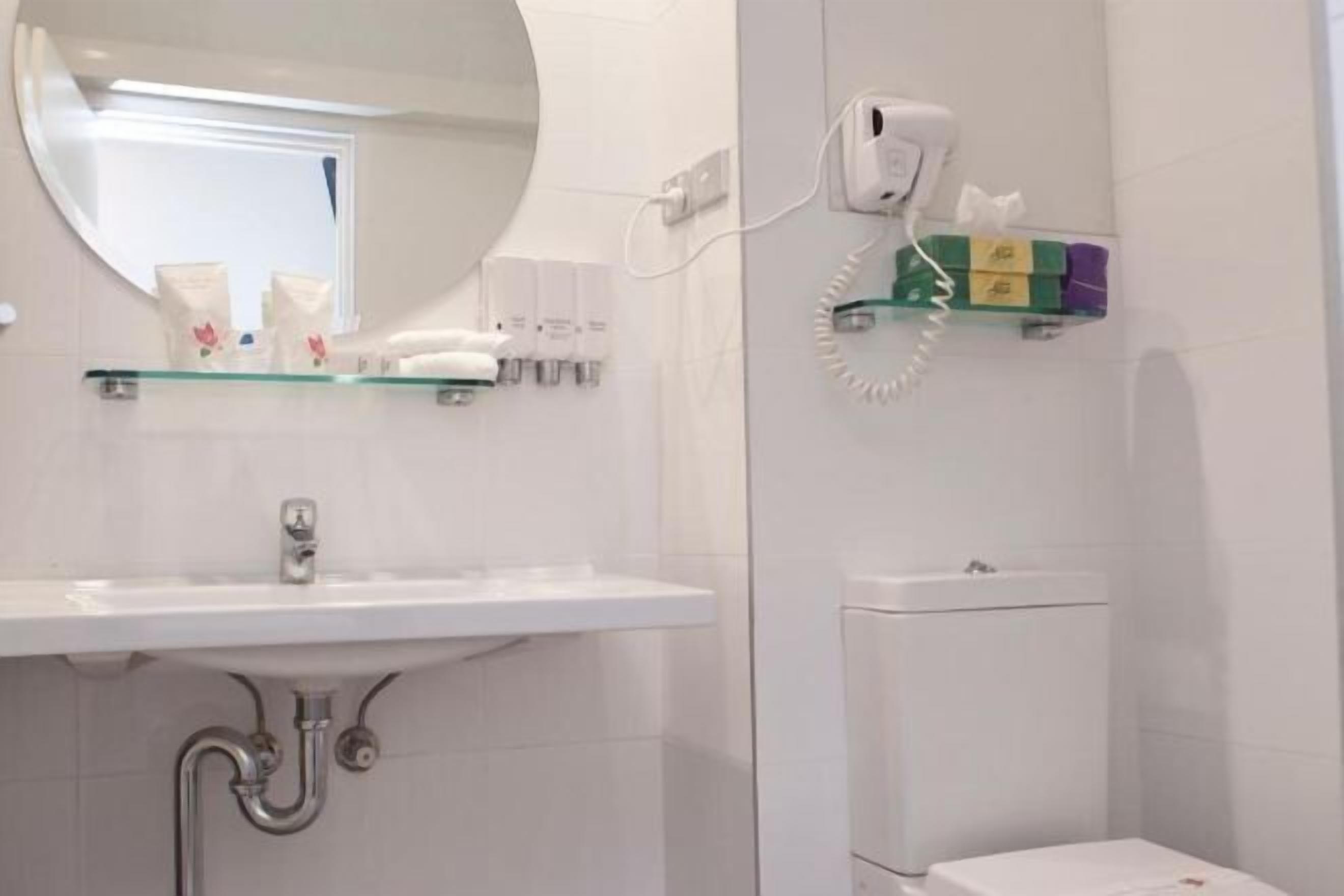 Bathroom | Free toiletries, hair dryer, towels