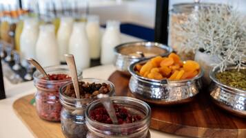 Daily continental breakfast (AUD 35 per person)