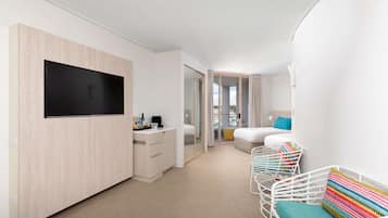 Standard Room | Egyptian cotton sheets, premium bedding, minibar, desk