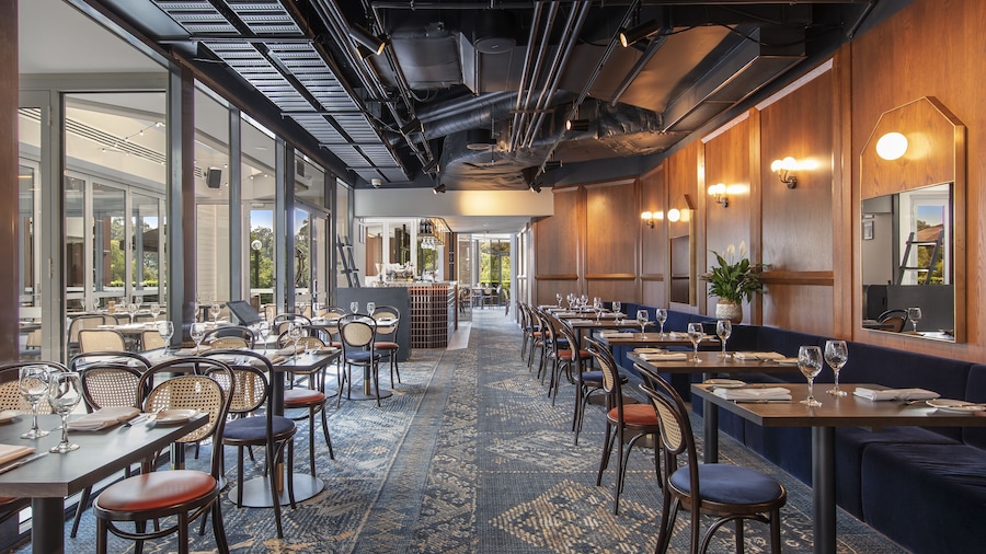 Amora Herencia Riverwalk Melbourne