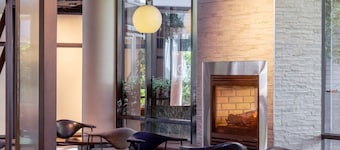 Amora Herencia Riverwalk Melbourne