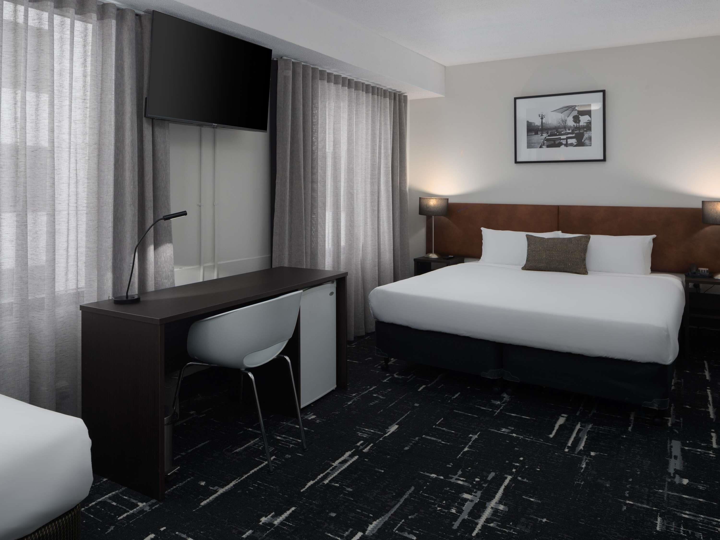Superior Room, 1 King Bed (Accessible Bathroom) | Hypo-allergenic bedding available, in-room safe, desk, laptop workspace