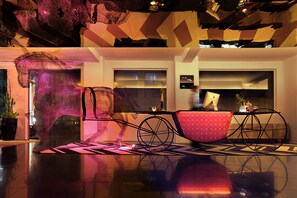 Lounge no saguão