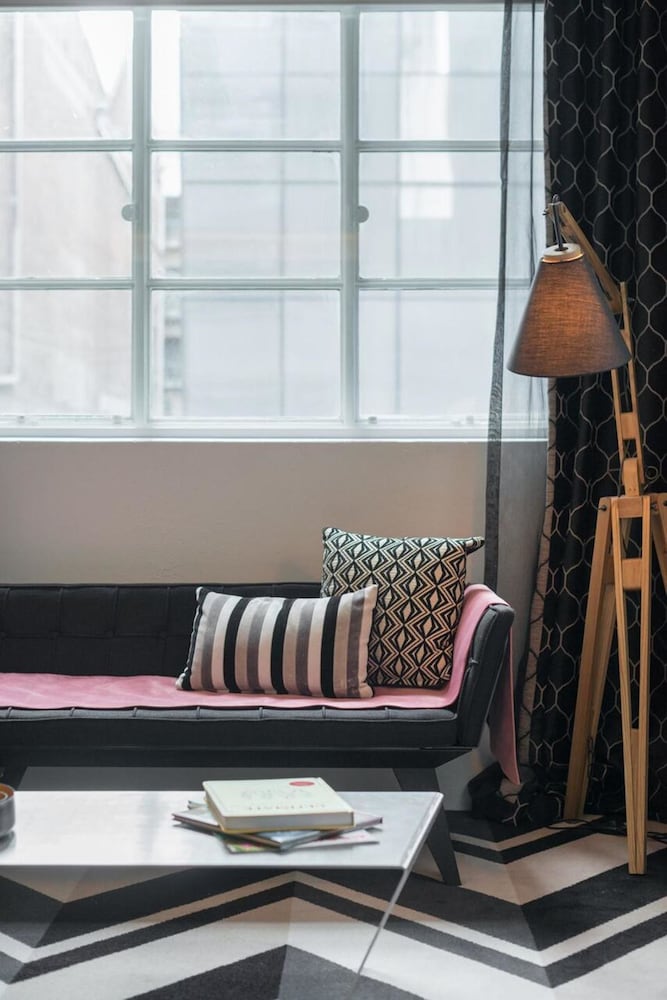 Adelphi Hotel by null