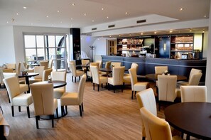 Daily buffet breakfast (EUR 15.00 per person)