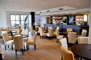 Daily buffet breakfast (EUR 17.00 per person)