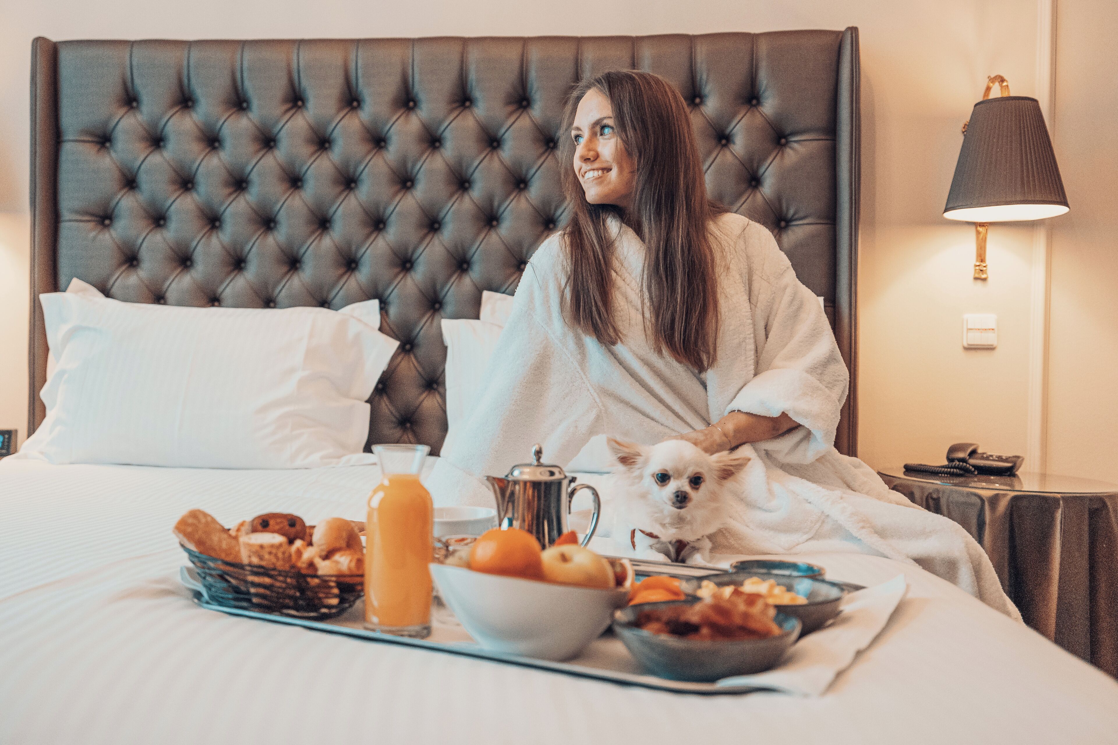 daily buffet breakfast (eur 35 per person)