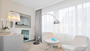 En 24-tommers TV med kabel-kanaler
