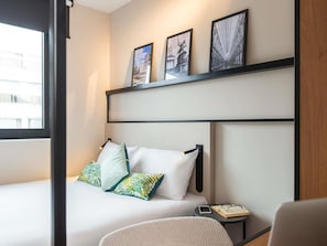 Chambre Standard, 1 lit double, vue ville