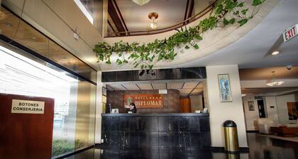 Hotel Diplomat