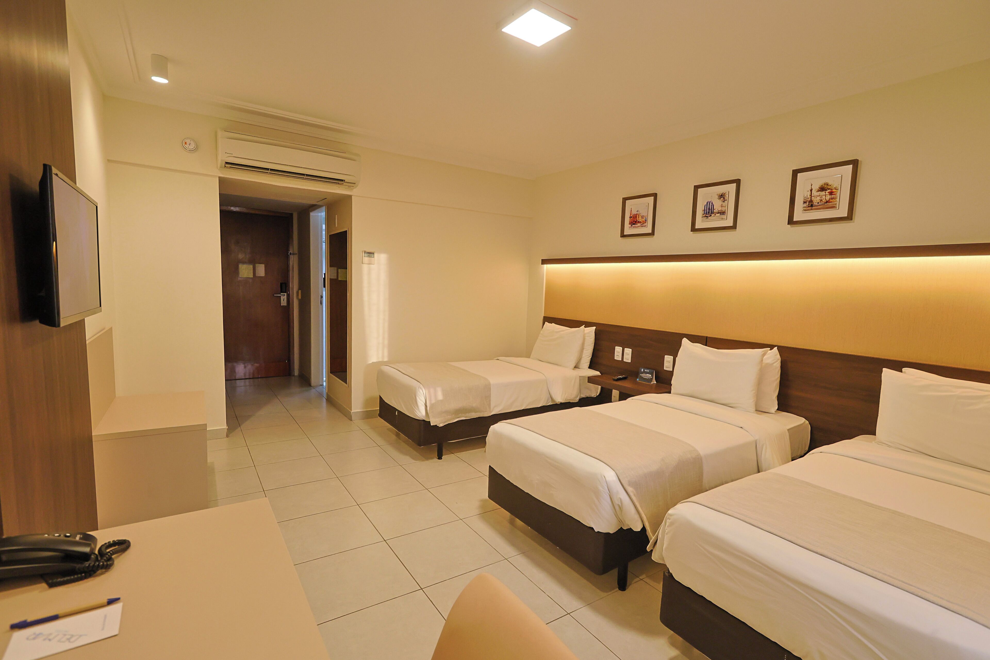 standard triple twin | 1 bedroom, minibar, in-room safe, desk