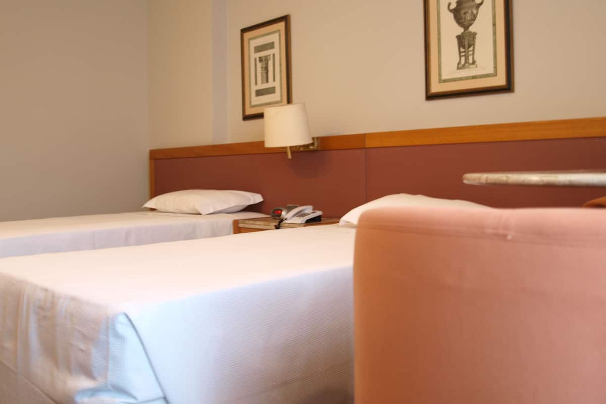 Minibar, rideaux occultants, lits bébé (gratuits), Wi-Fi gratuit