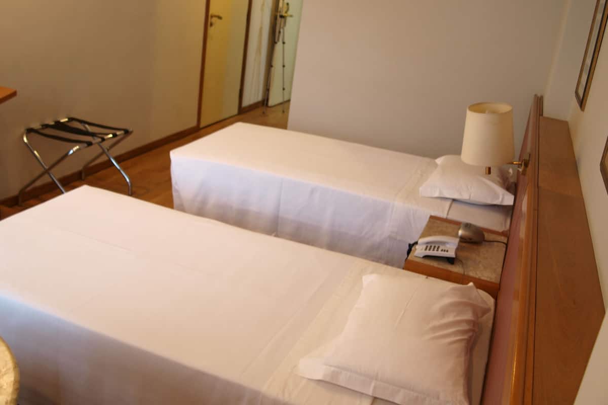 Minibar, rideaux occultants, lits bébé (gratuits), Wi-Fi gratuit