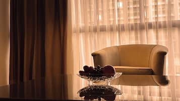 Suite (Double) | Minibar, in-room safe, desk, blackout drapes