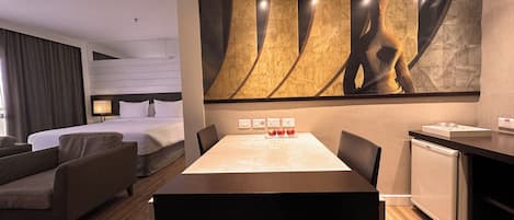 1 bedroom, minibar, in-room safe, desk