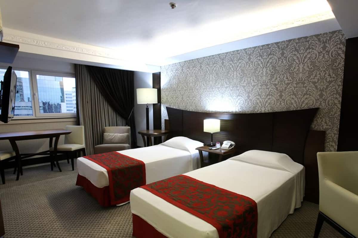 1 Schlafzimmer, Minibar, Zimmersafe, Schreibtisch