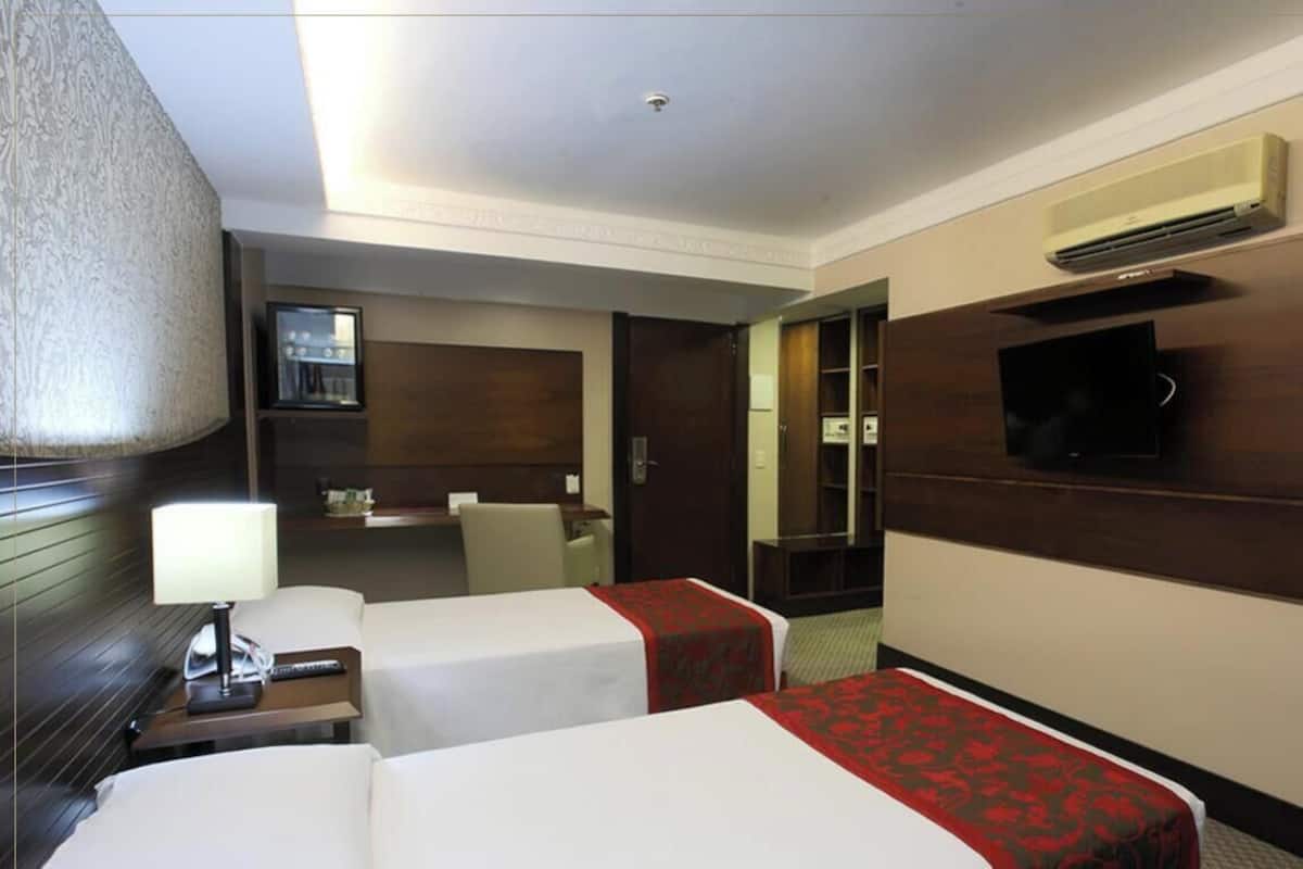 Minibar, in-room safe, desk, blackout curtains