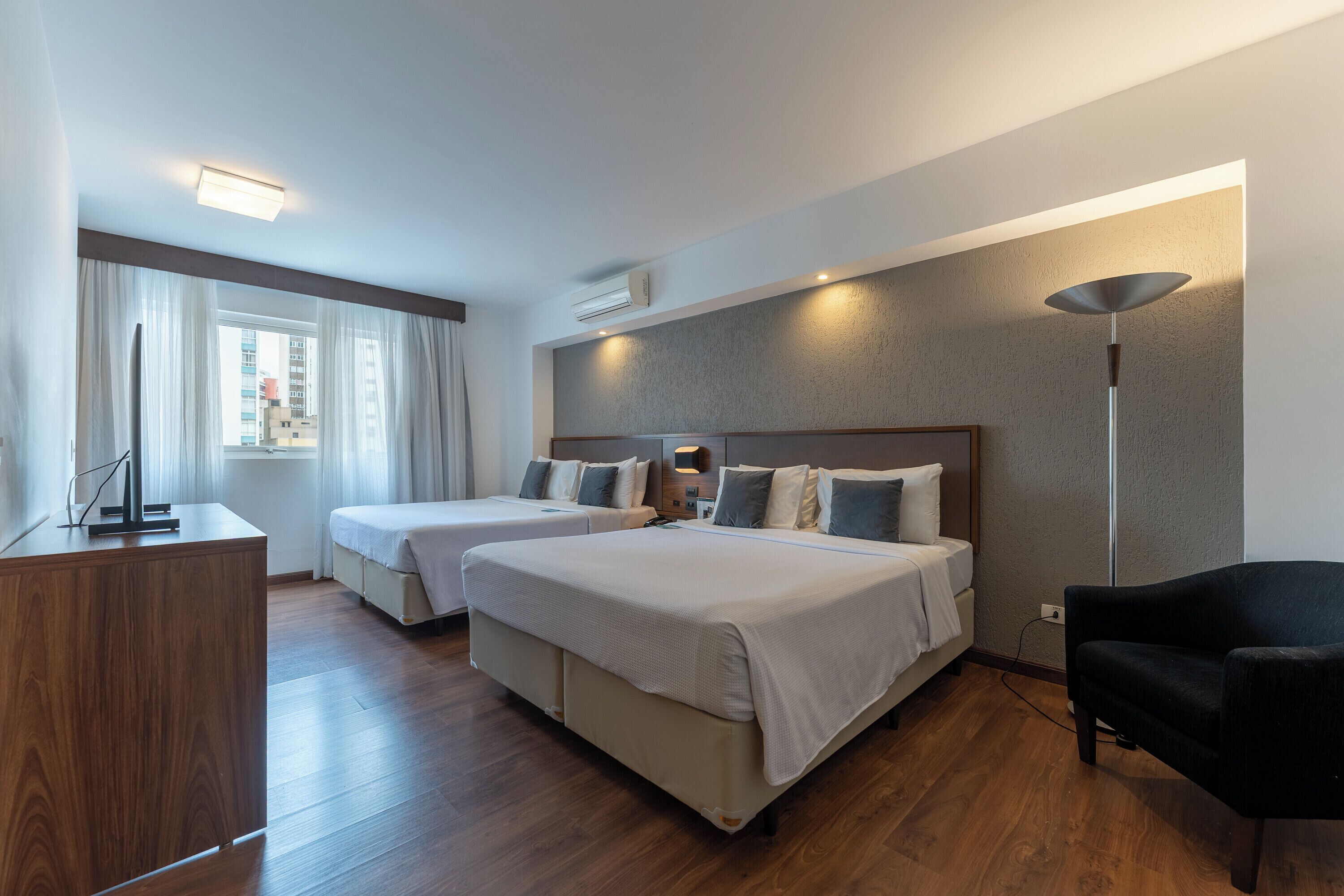 Photo - Hotel Deville Curitiba