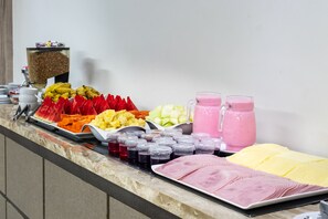 Desayuno buffet incluido todos los días 