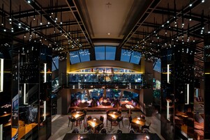 6 veitingastaðir, morgunverður í boði