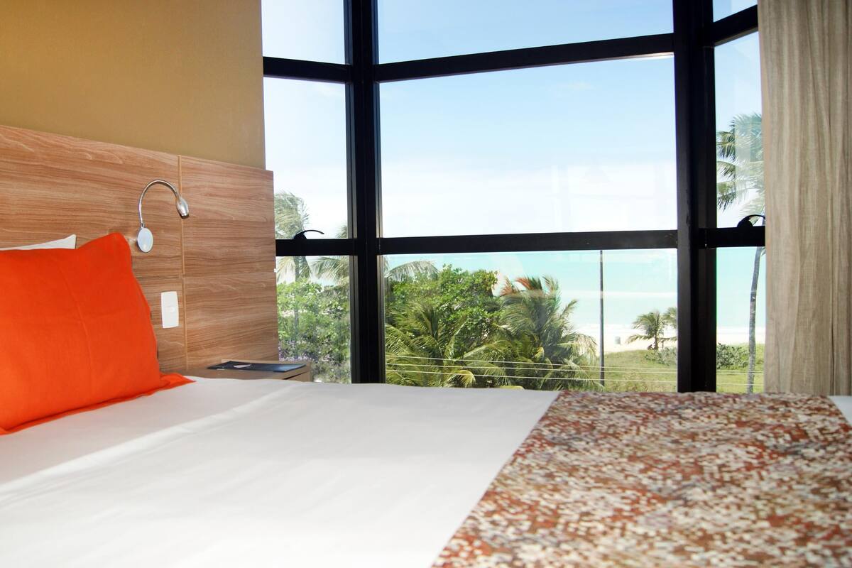 Minibar, in-room safe, desk, free WiFi