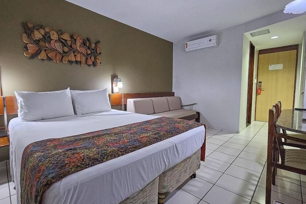Minibar, in-room safe, desk, free WiFi