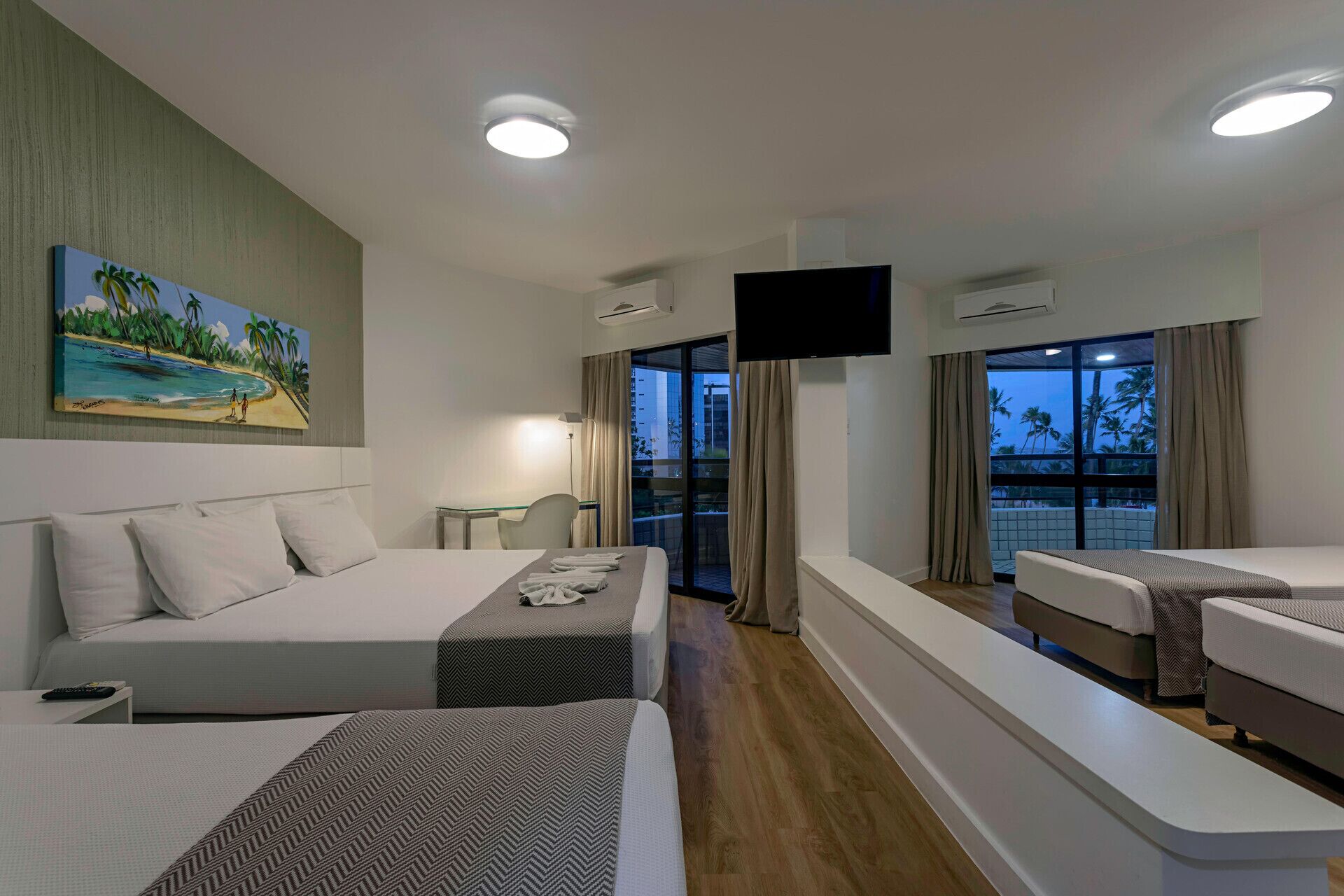 In-room safe, desk, WiFi (free), bed sheets
