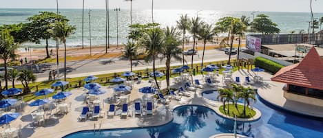 2 outdoor pools