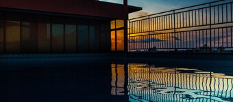 Taj Mahal Continental Hotel