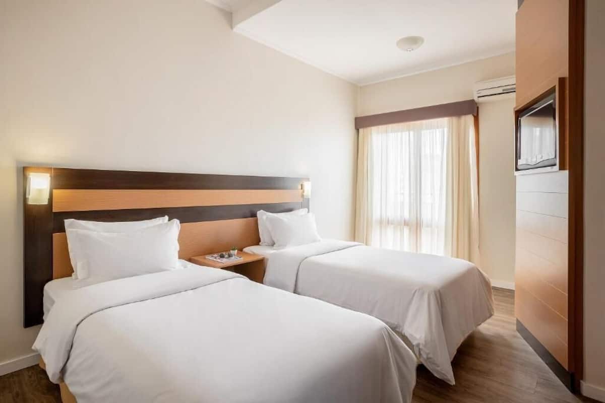 1 habitación, minibar, caja de seguridad en la habitación y escritorio